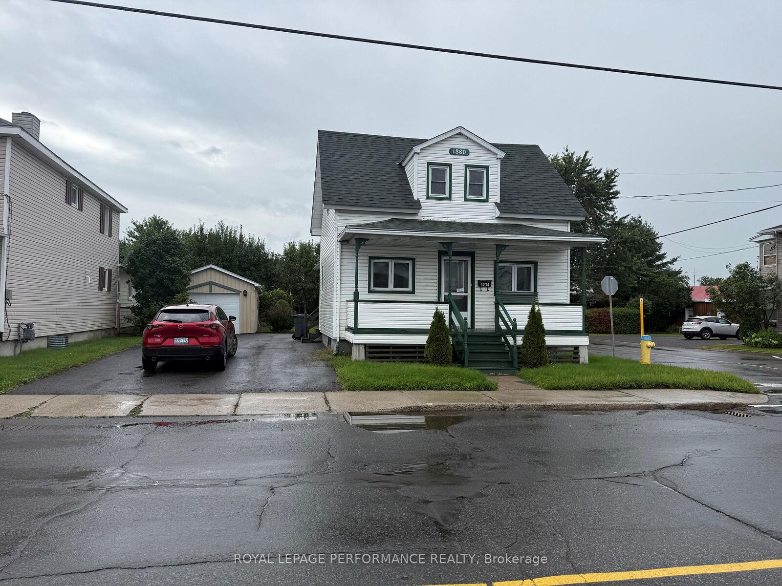 Property Photo:  1274 Main Street E  ON K6A 1C4 