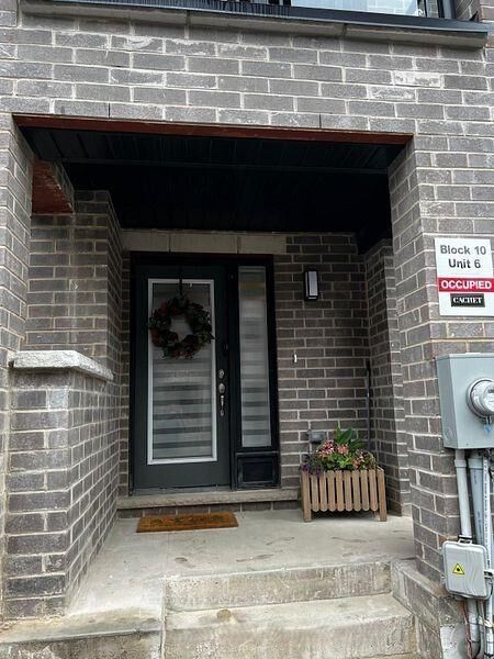 Property Photo:  585 Colborne Street E 1006  ON N2S 0K4 