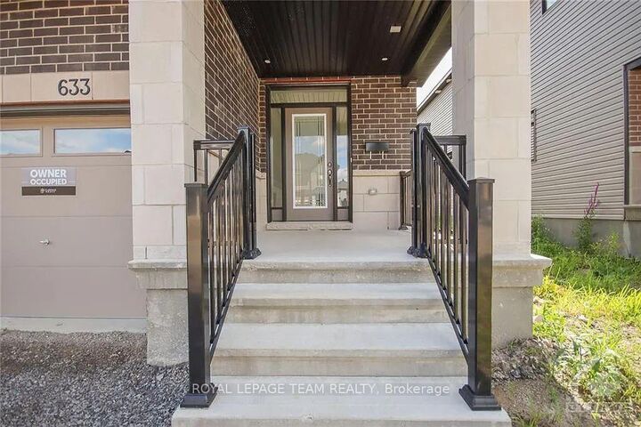 Property Photo:  633 Rathburn Lane  ON K1T 3W7 