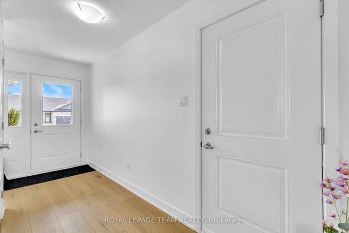 Property Photo:  181 Seabert Drive  ON K7S 0H9 