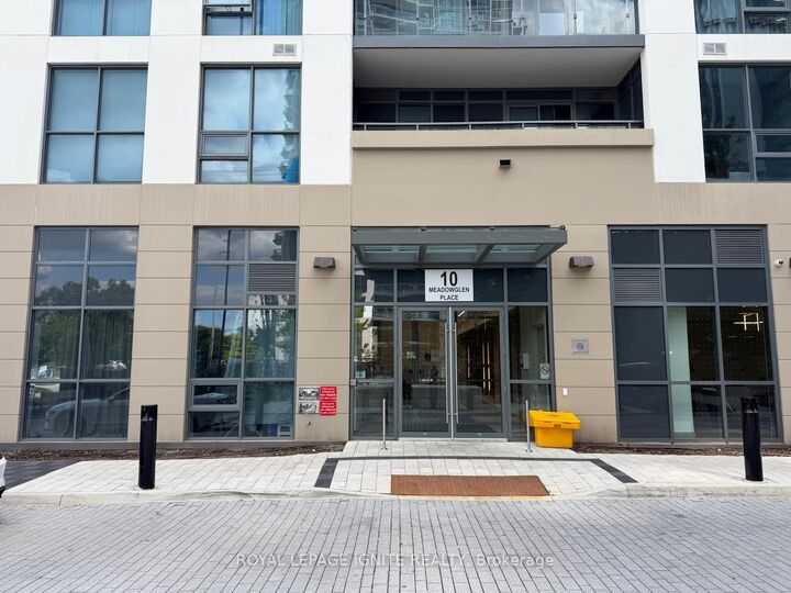 Property Photo:  10 Meadowglen Place 301  ON M1G 0A8 