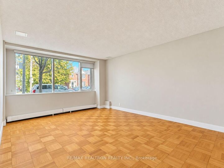 Property Photo:  990 Avenue Road 104  ON M5P 2K8 