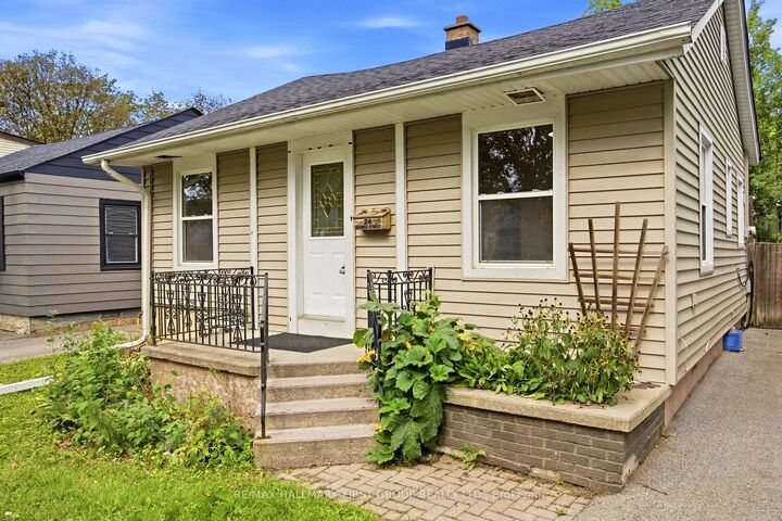 Property Photo:  24 George Street  ON L1S 1S5 