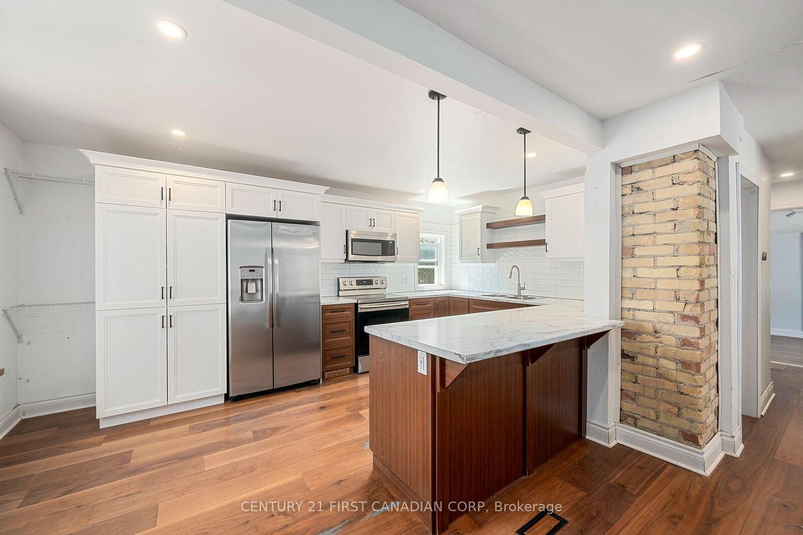 Property Photo:  229 St Julien Street  ON N5Z 2N2 