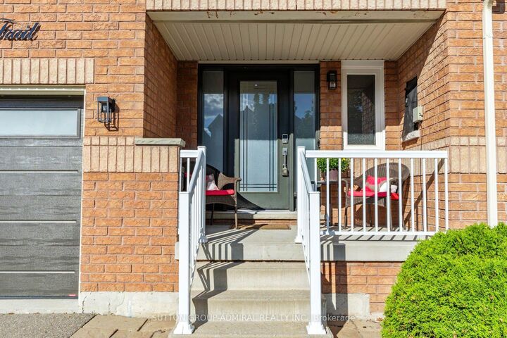 Property Photo:  96 Niagara Trail  ON L7G 0A8 