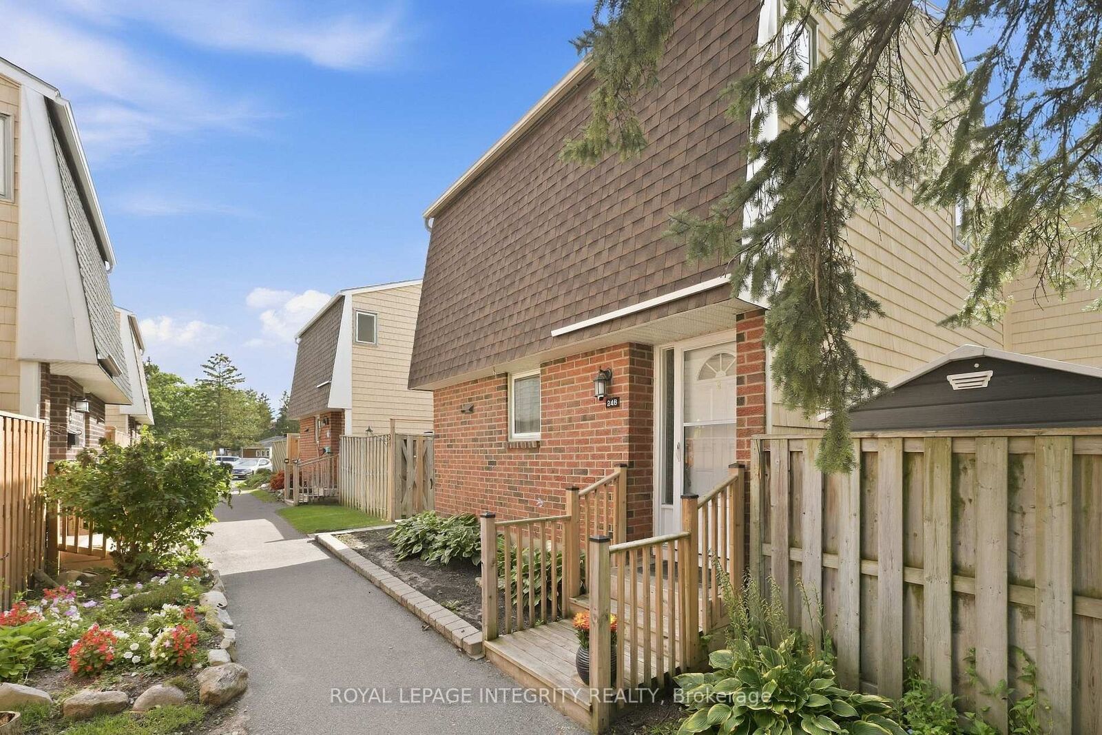 Property Photo:  248 Salter Crescent  ON K2K 1Z2 