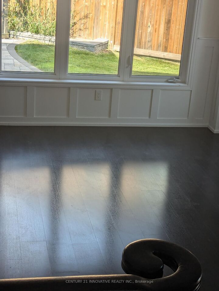 Property Photo:  66 Spofford Drive  ON L4A 0W5 