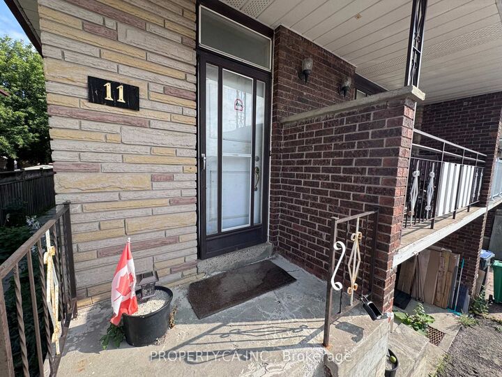Property Photo:  11 Nancy McCredie Drive  ON L6X 2N4 