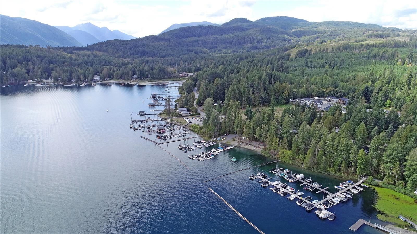 Property Photo:  10324 Lakeshore Rd #B-9  BC V9Y 8Z6 