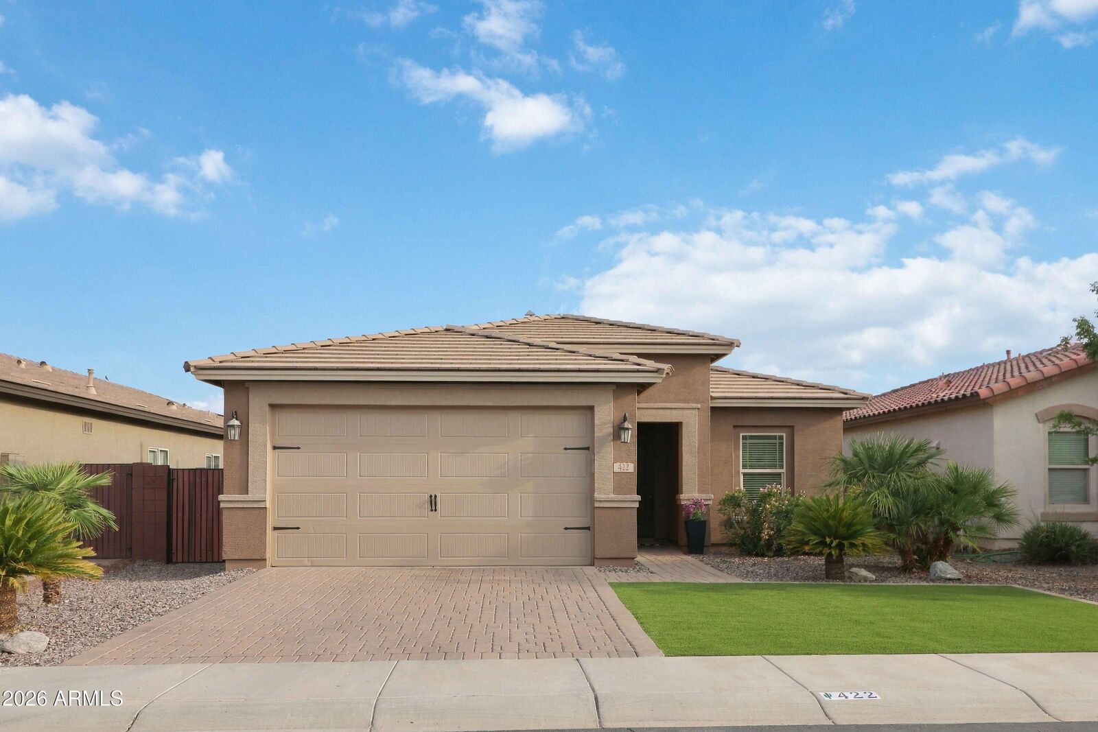 Property Photo:  422 W Evergreen Pear Avenue  AZ 85140 