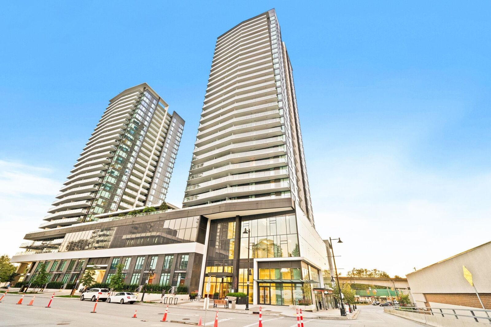 Property Photo:  318 Alderson Avenue 1709  BC V3K 0J1 
