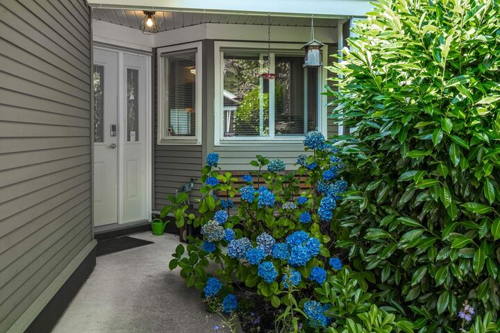 Property Photo:  15133 29A Avenue 75  BC V4P 3G4 