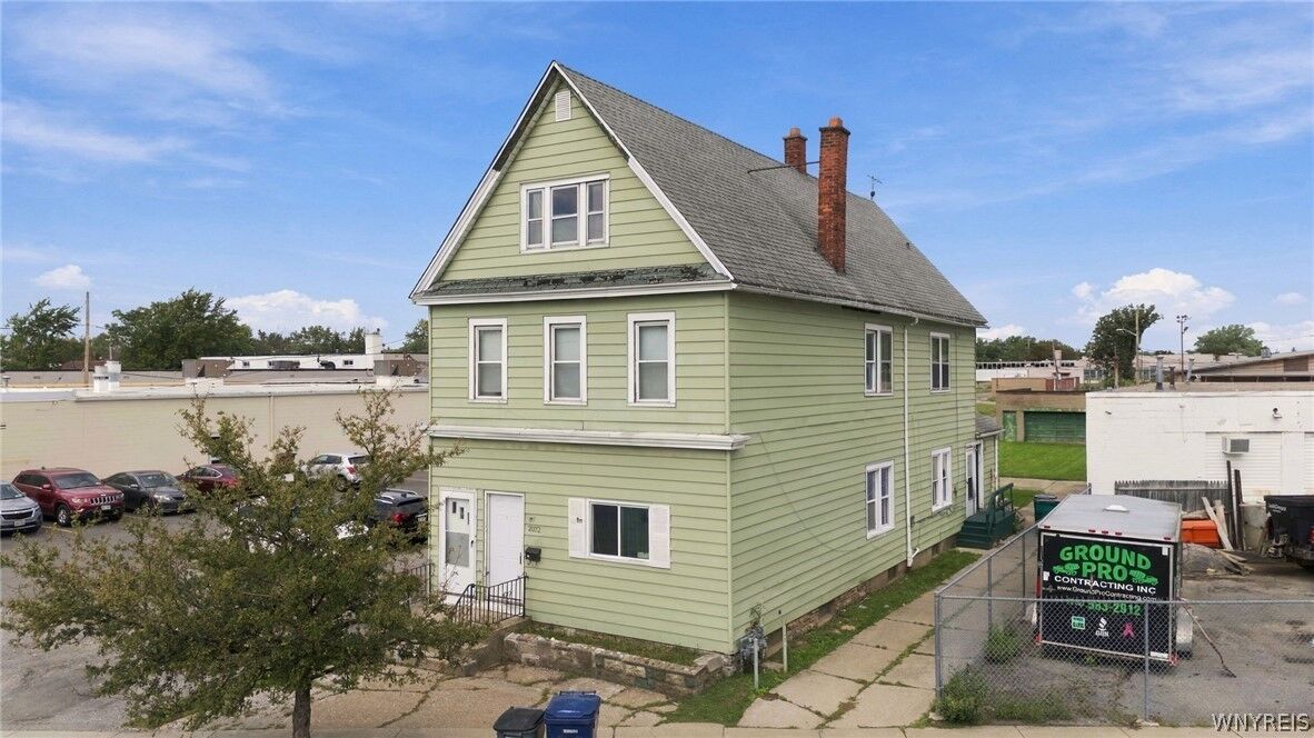 Property Photo:  2072 Genesee Street  NY 14211 