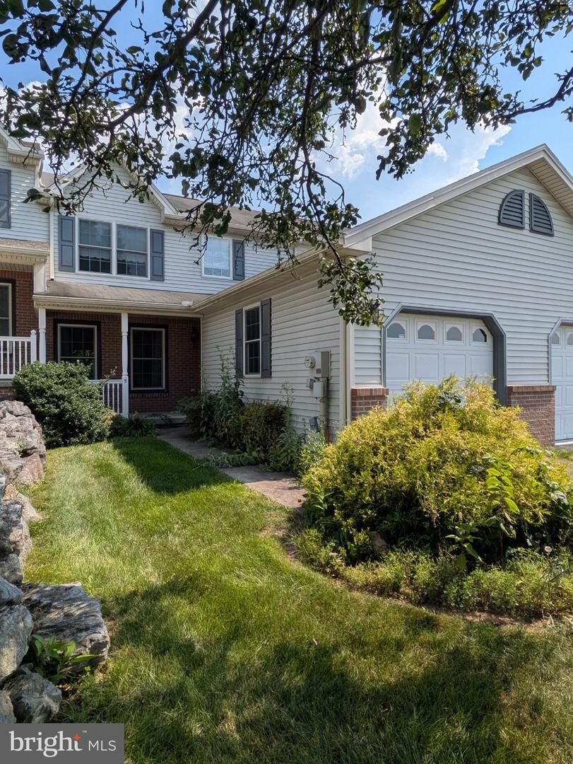 Property Photo:  5 Lismore Place  PA 17050 