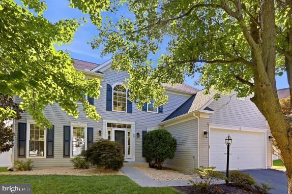 Property Photo:  32 Potterfield Drive  VA 20180 