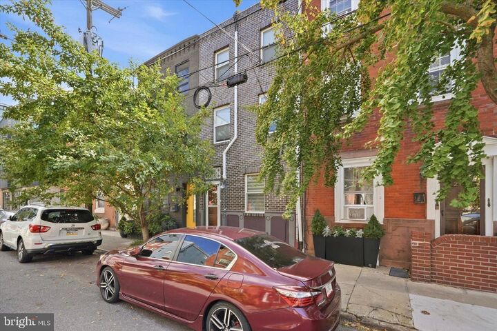 Property Photo: 212 W Wildey Street PA 19123