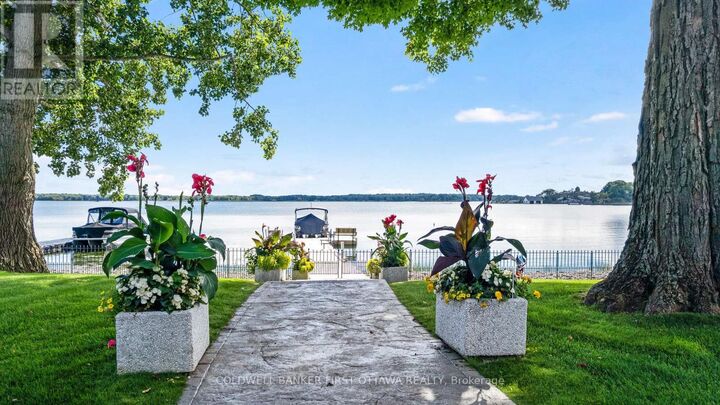 Property Photo: 987 1000 Islands Parkway ON K0E 1R0
