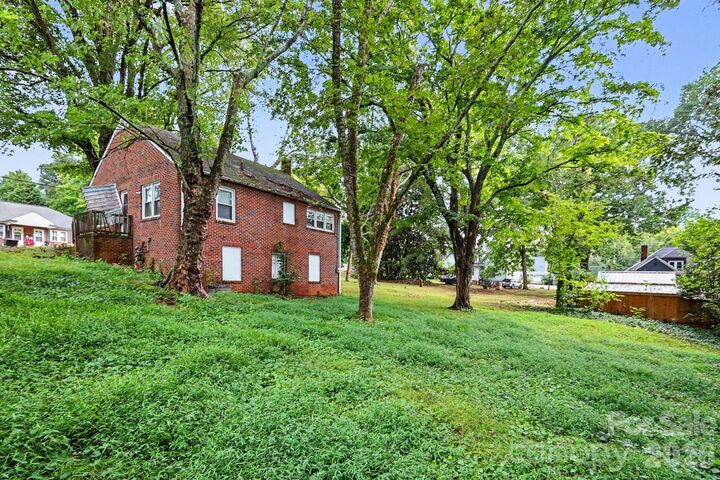 Property Photo:  321 N Bost Street  NC 28677 