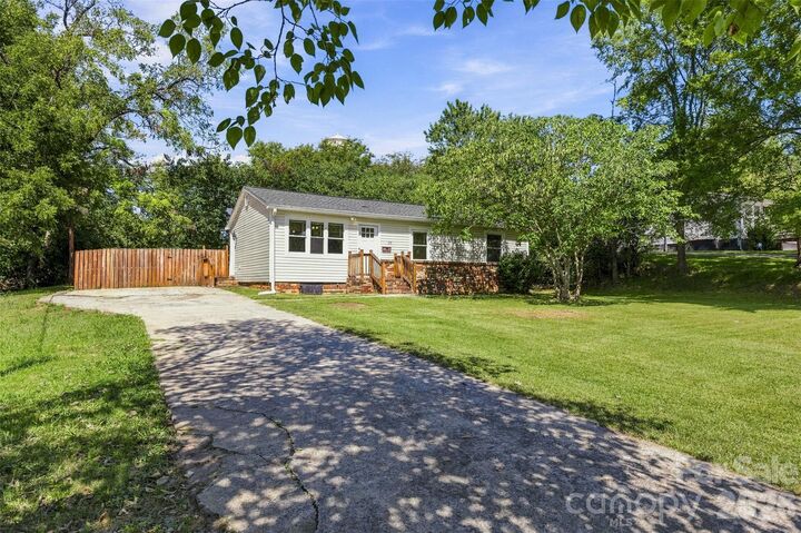 Property Photo:  109 E Georgia Avenue  NC 28016 