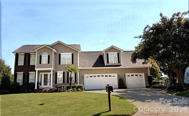 Property Photo: 150 Chandeleur Drive NC 28117