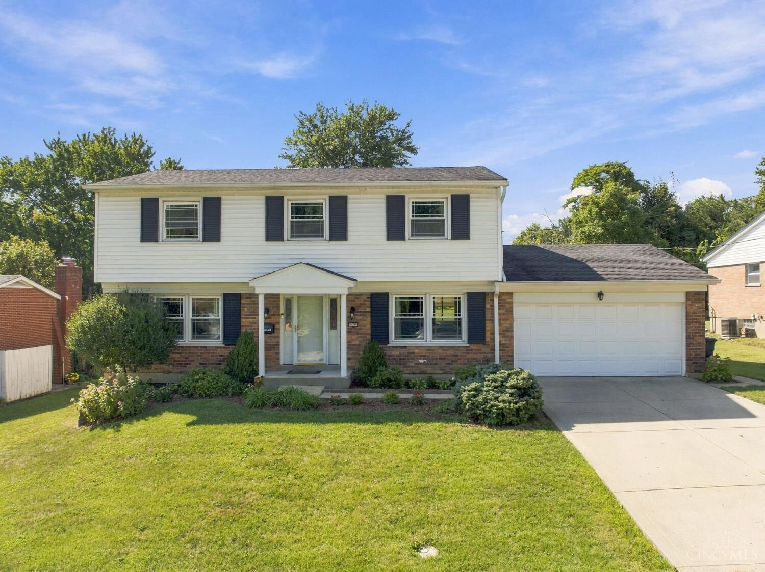 Property Photo: 979 Hilliard Drive OH 45238