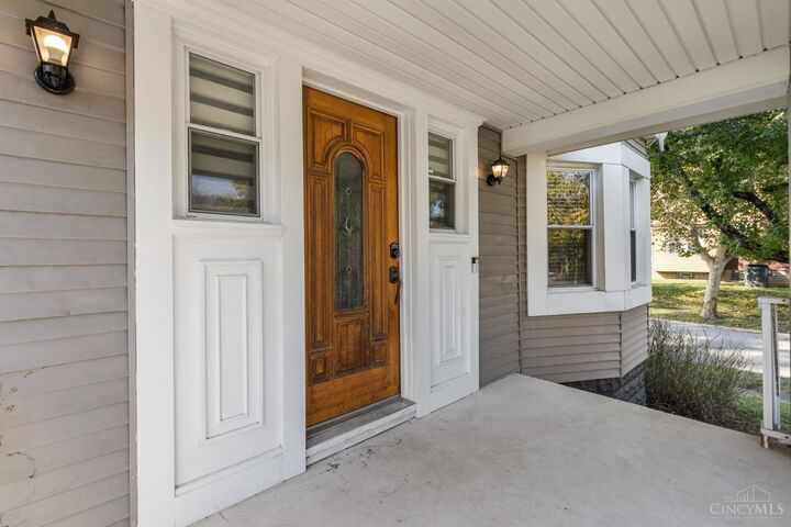 Property Photo: 4019 Sherwood Avenue OH 45227