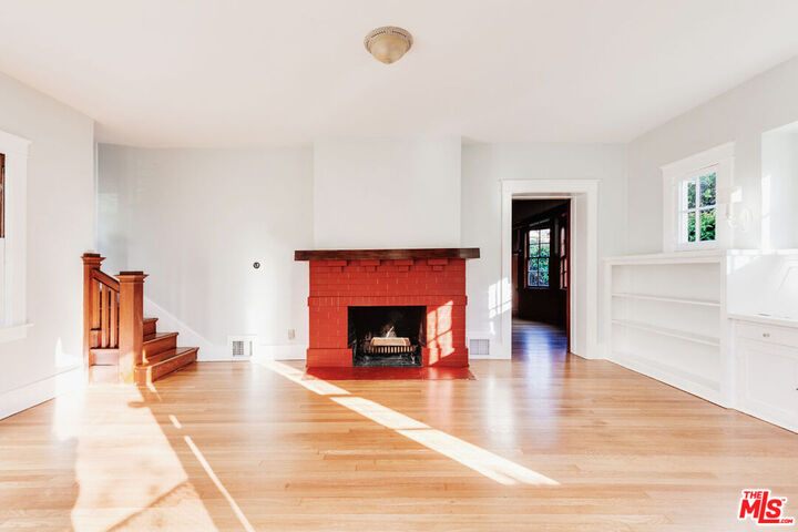 Property Photo: 1005 W Kensington Rd CA 90026