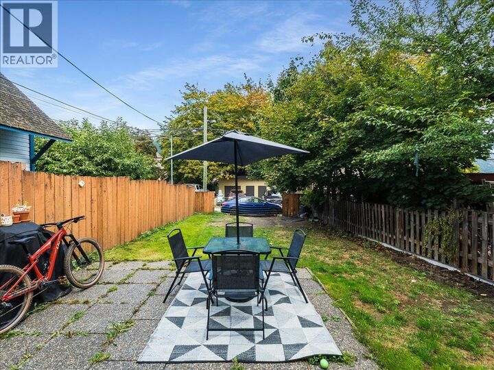 Property Photo: 413 Silica Street BC V1L 4M6