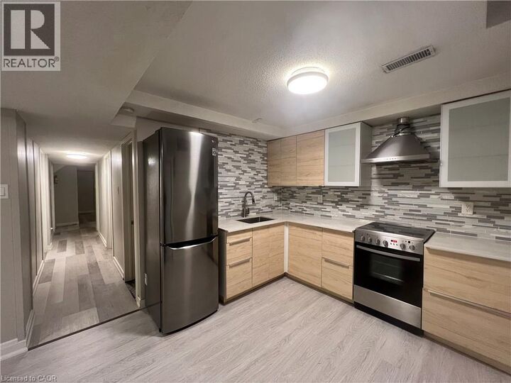 Property Photo:  5002 Willowood Drive Basement  ON L5R 3R5 