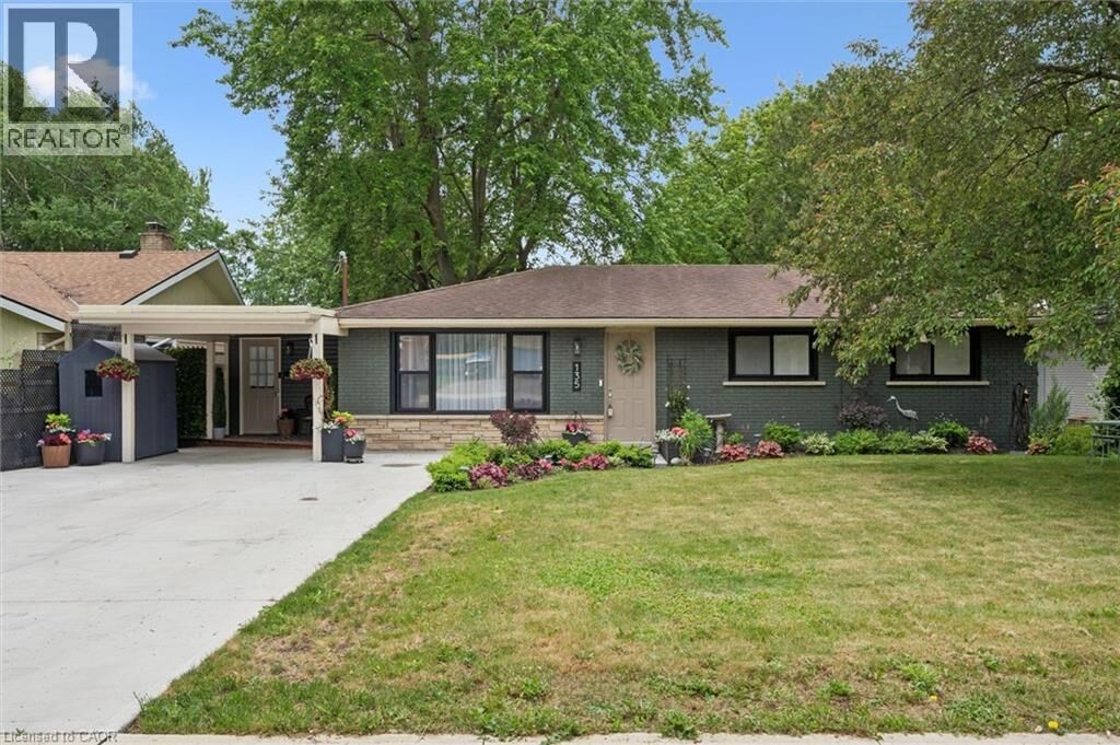 Property Photo:  135 Bridge Street West  ON N2K 1K8 