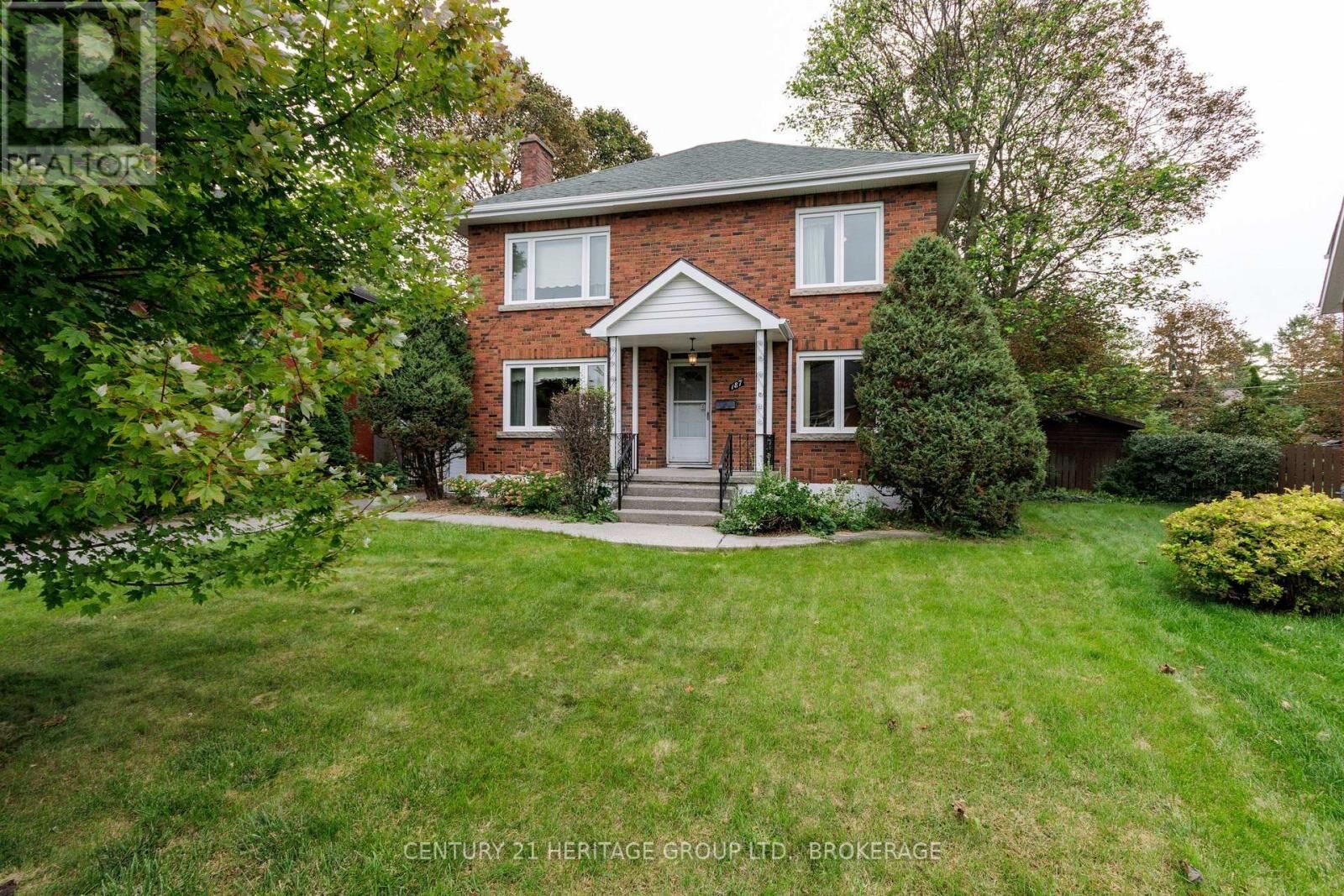 Property Photo:  187 College Street  ON K7L 4L9 