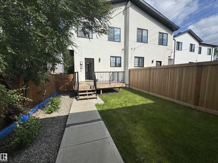 Property Photo:  7224 112 Street NW  AB T6G 1J3 