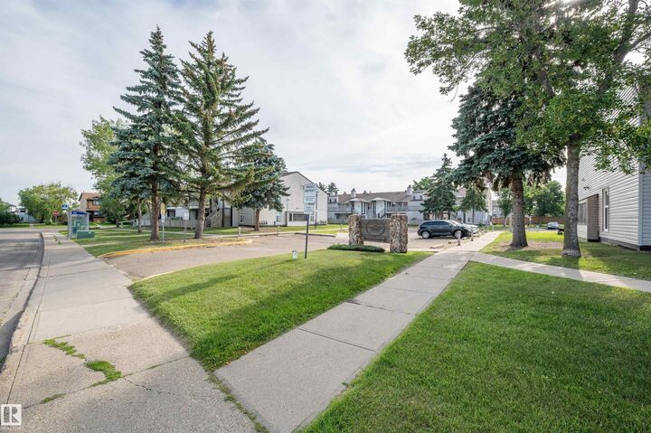 Property Photo:  15017 26 Street NW  AB T5Y 2G6 