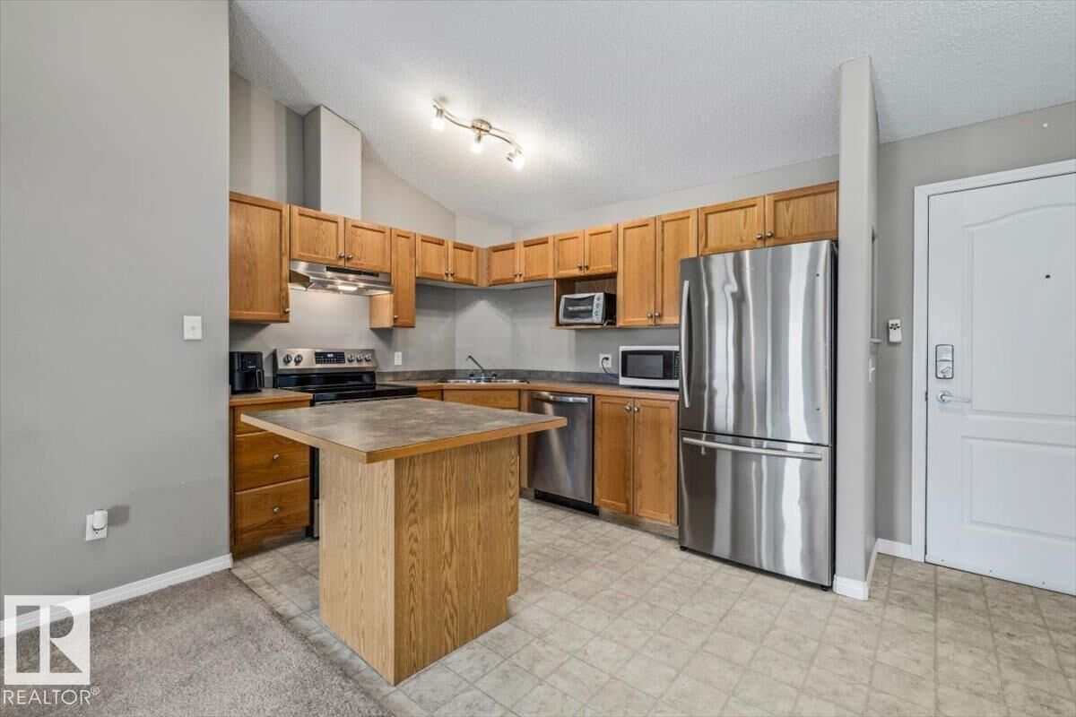 Property Photo: 5340 199 Street NW 402 AB T6M 0A5