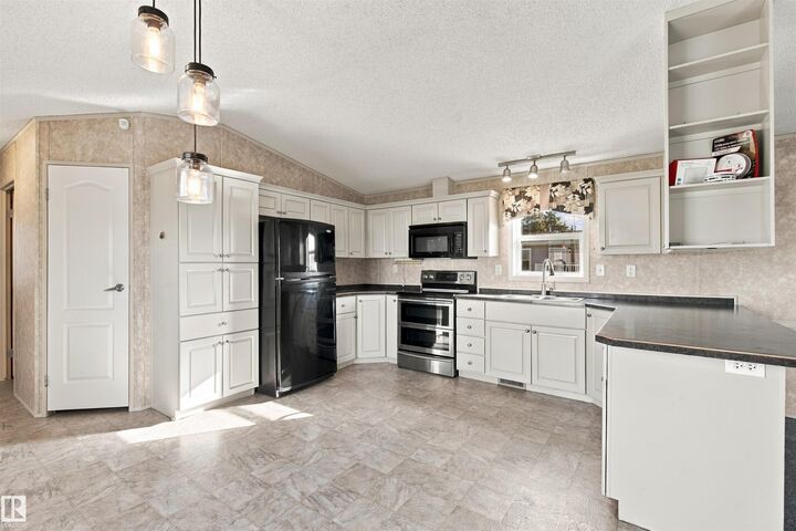 Property Photo:  4508 Labrador Road  AB T9M 0C6 