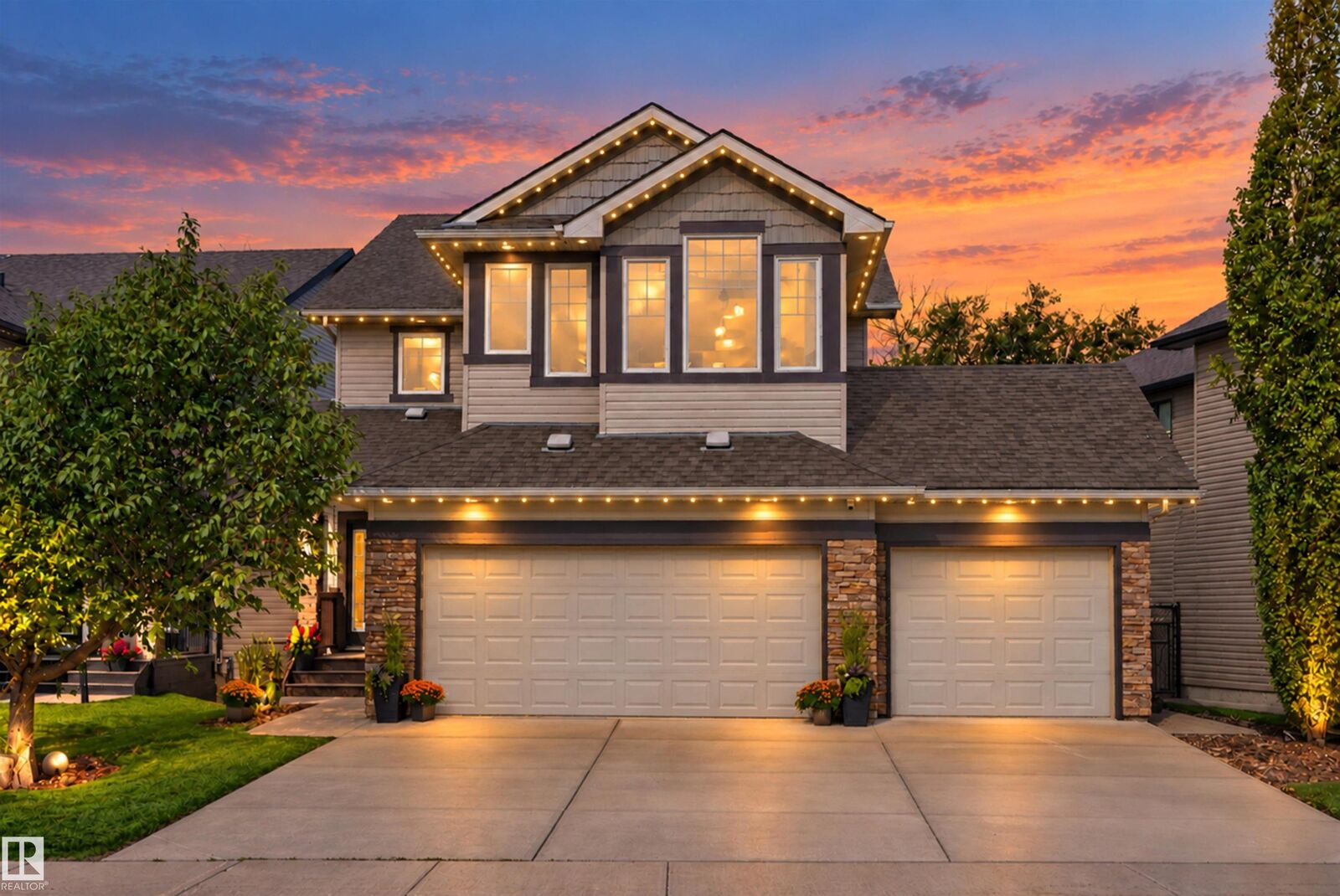 Property Photo: 5080 Sunview Drive AB T8H 0K1