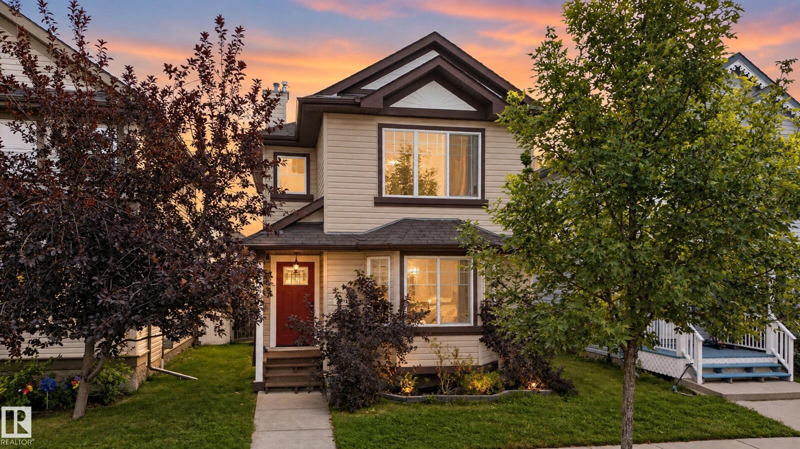 Property Photo:  7817 Schmid Place NW  AB T6R 0K8 