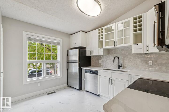 Property Photo:  4630 17 Avenue NW 30  AB T6L 6H3 