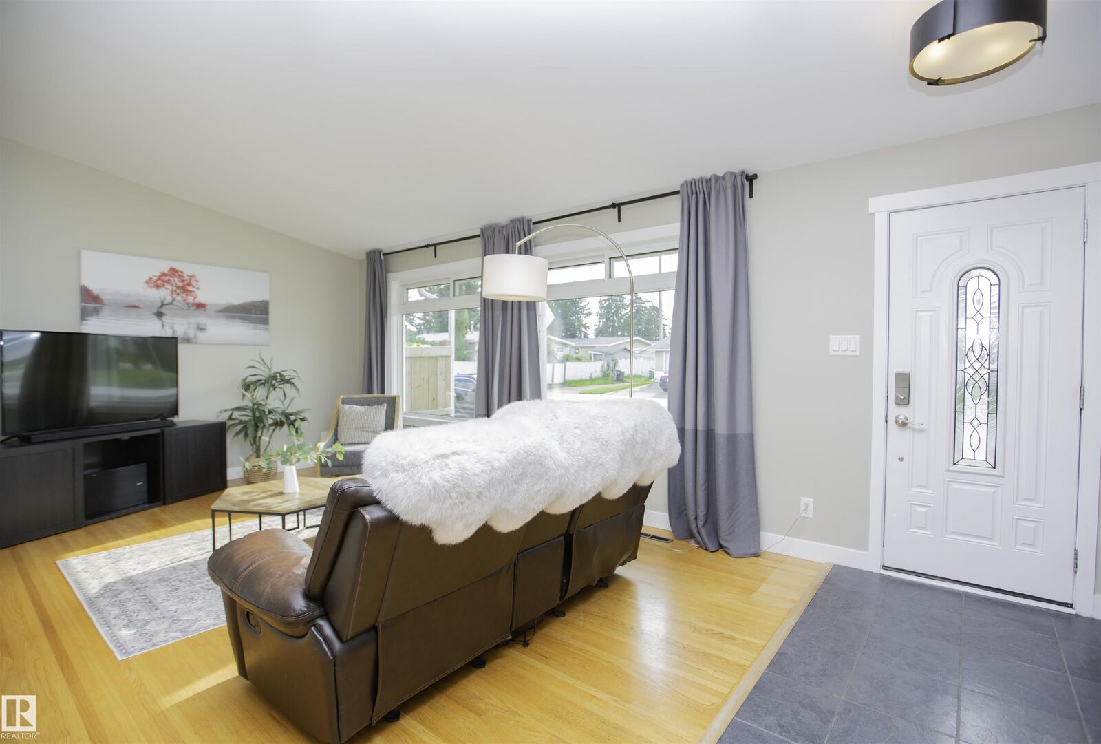 Property Photo:  9107 58 Street NW  AB T6B 1L3 
