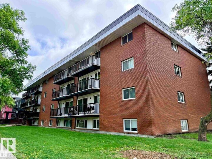 Property Photo:  10149 83 Avenue NW 102  AB T6E 2C5 