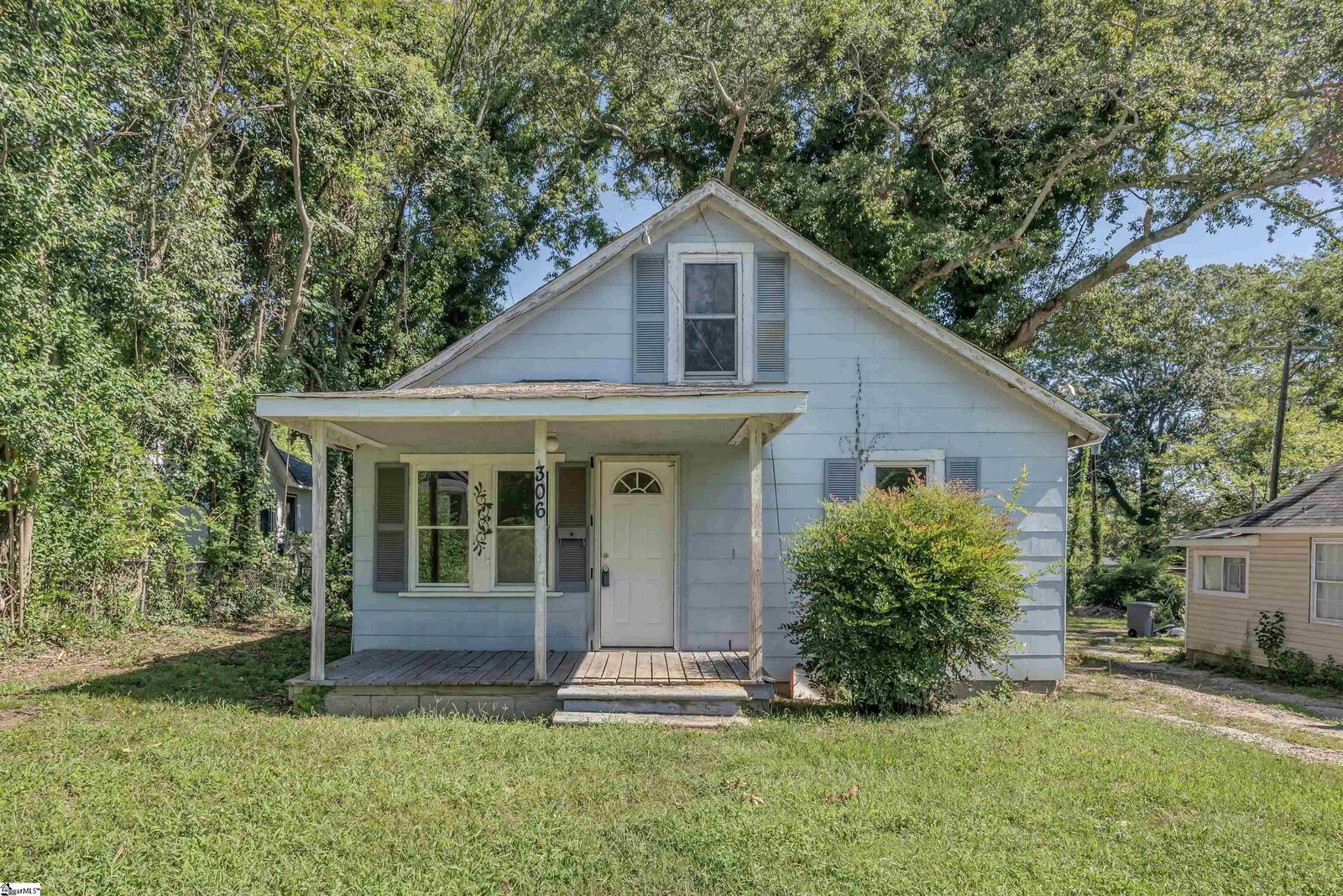 Property Photo: 306 Westview Boulevard SC 29306