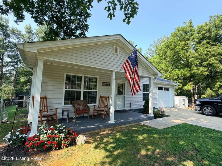Property Photo:  207 Woods Rd  KY 42701 