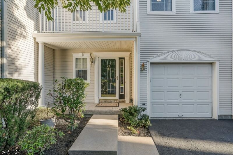 Property Photo:  47 Mayflower Dr  NJ 07920 