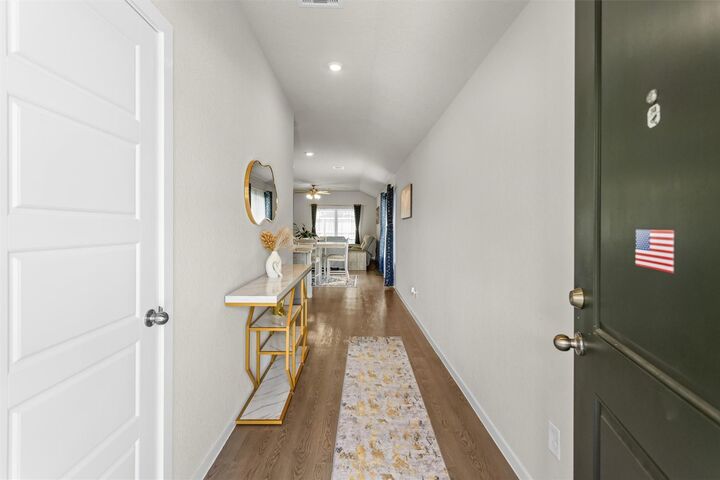 Property Photo:  1721 Lofty Cedar Court  TX 77301 