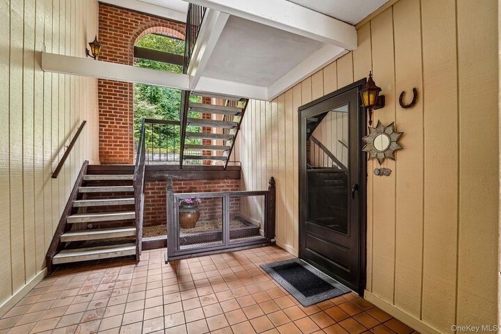 Property Photo: 4 Briarcliff Drive S 9 NY 10562