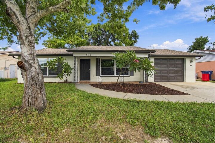 Property Photo:  7215 Robstown Drive  FL 34668 