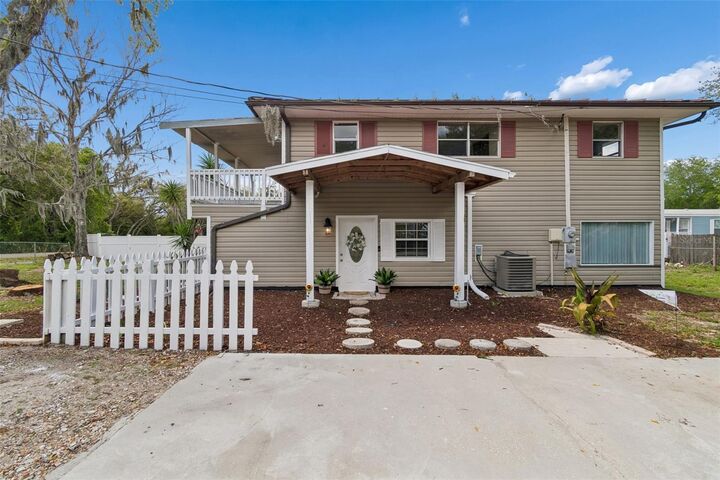 Property Photo:  11945 Wanda Avenue  FL 34654 