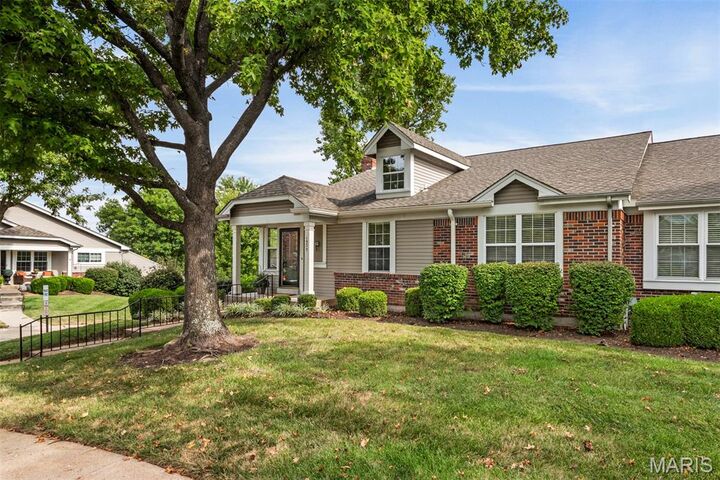 Property Photo:  1902 Baxter Ridge Drive  MO 63017 