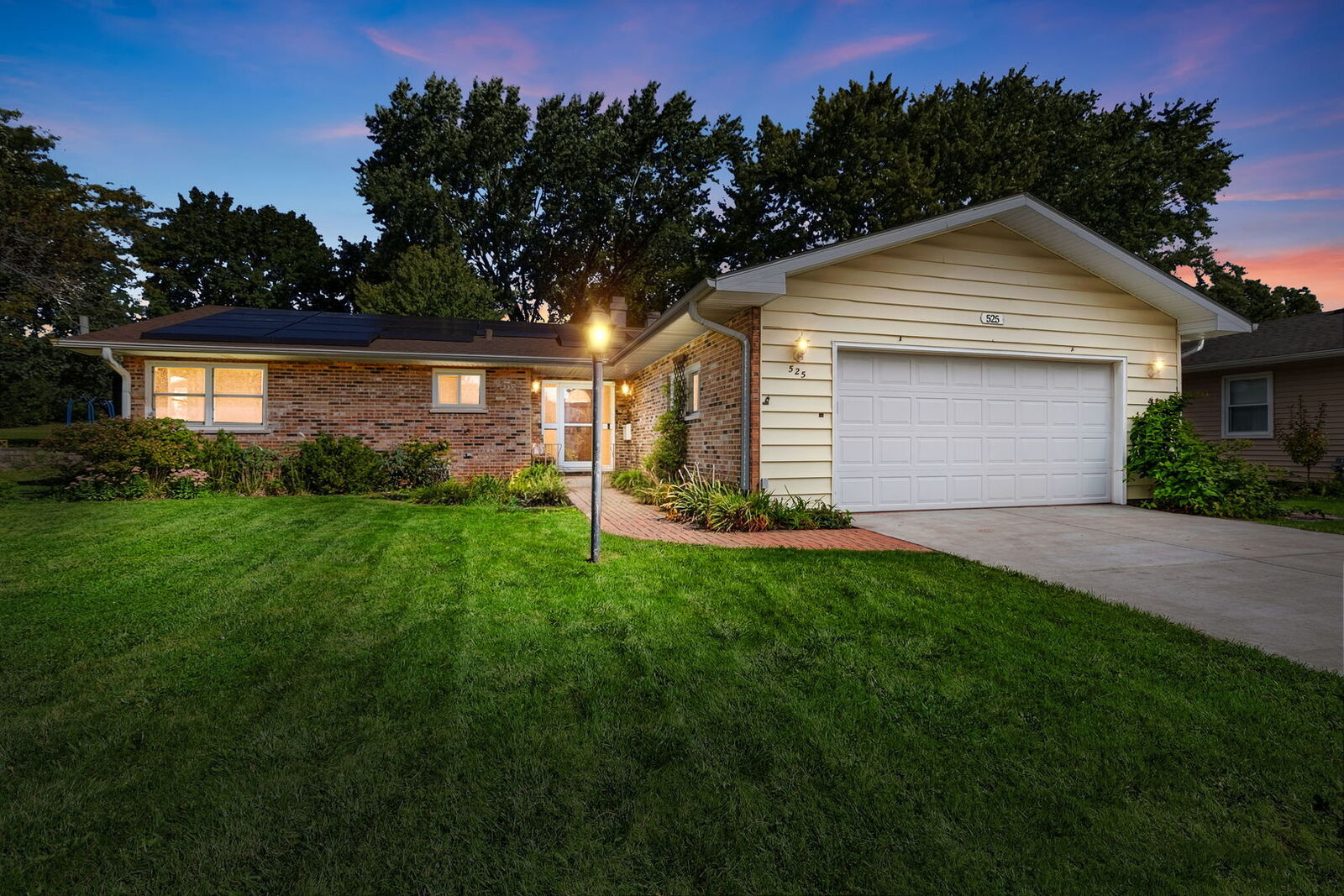 Property Photo: 525 Poplar Avenue IL 60002
