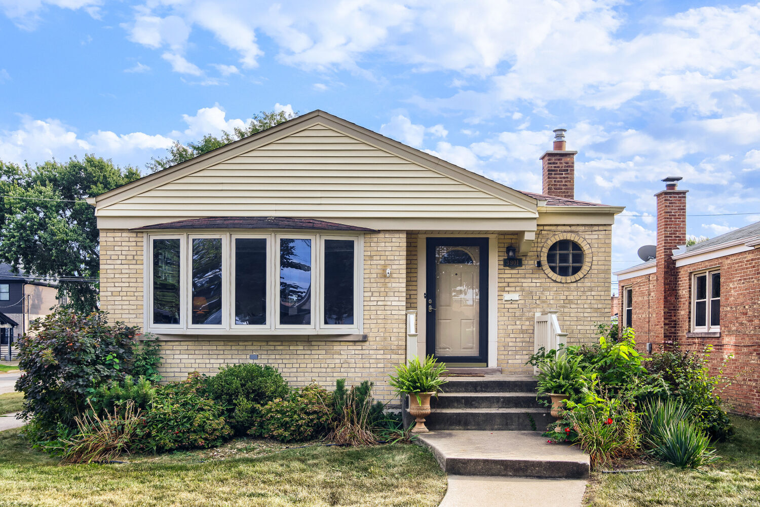 Property Photo: 3901 W 107th Street IL 60655